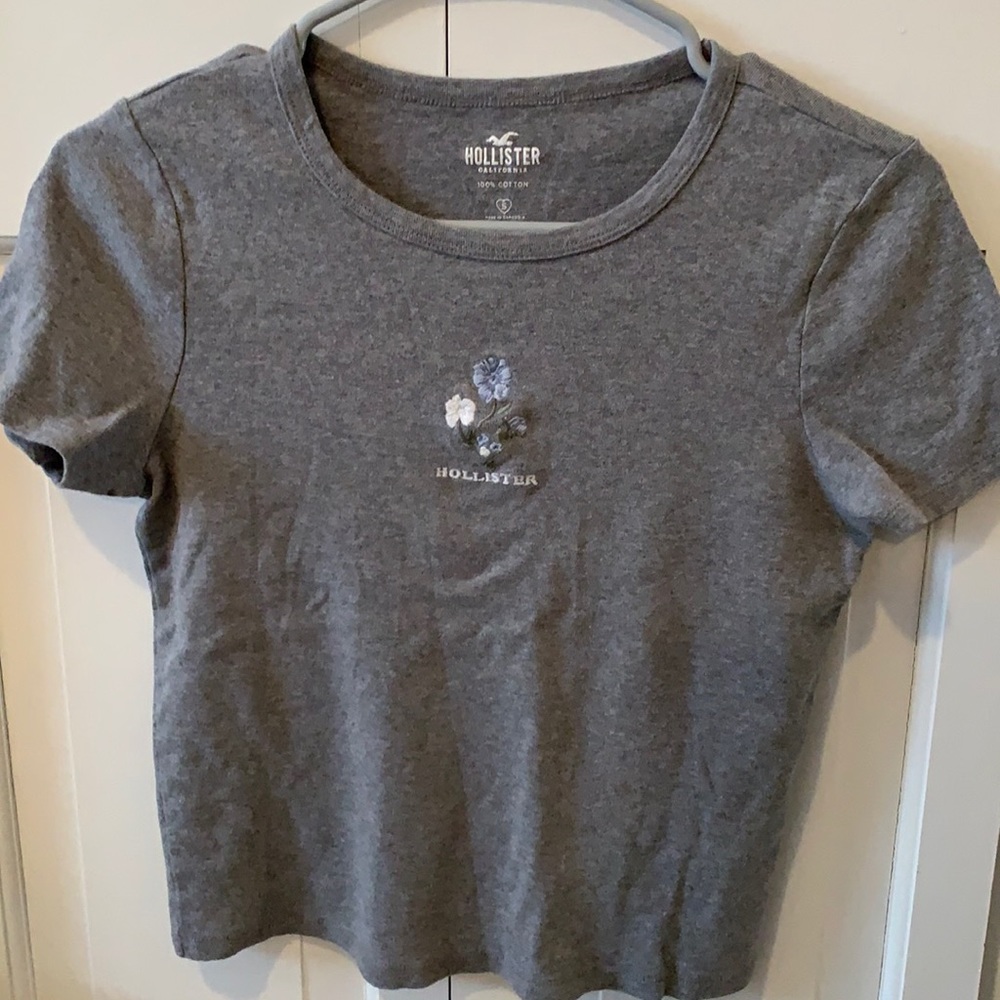 Hollister like new T-shirt